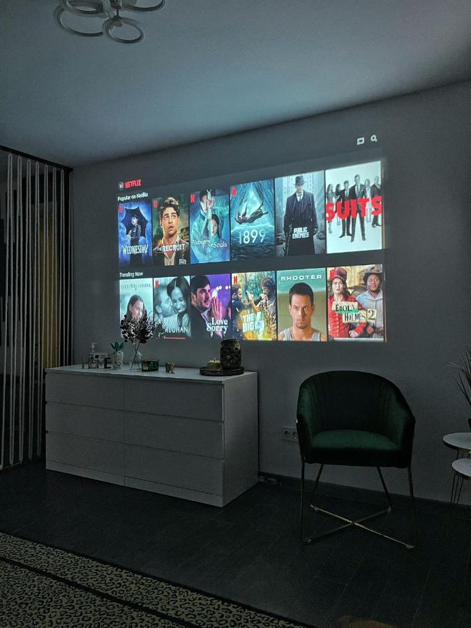 3 Rooms Cinema Garden Parking House Bucareste Exterior foto